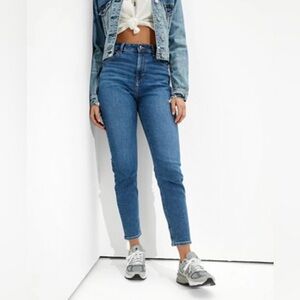 American Eagle Mom Jeans - Stretch - Ankle Length - Straight Leg Jeans